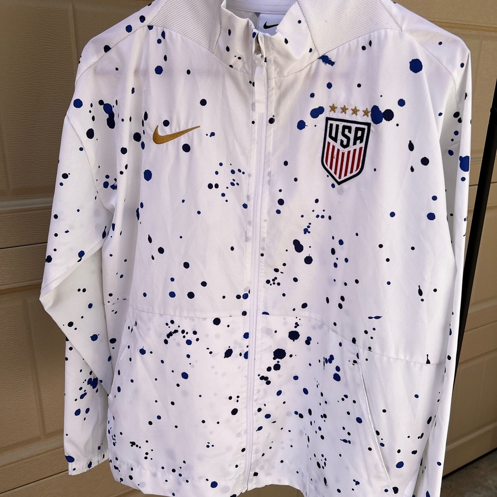 Nike Women’s USA Anthem Jacket size medium